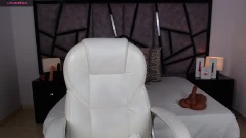 Katya Ruiz online show from 02.07.25