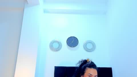 KATYAJHONSS online show from 01.20.25