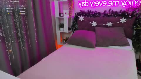 Kate online show from 12.24.24