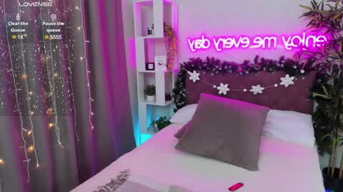 Kate online show from 01.05.25