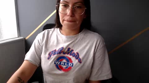 Snapshot of katybelladonna chatting on 12.24.24 KATY online show from 12.24.24