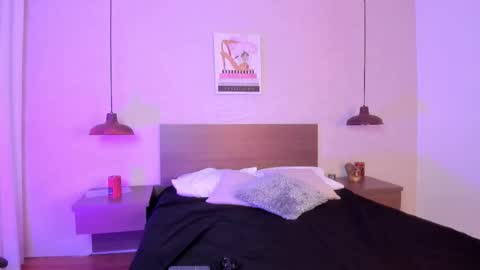 Snapshot of katyrouse1 chatting on 12.17.25 katy online show from 12.17.25