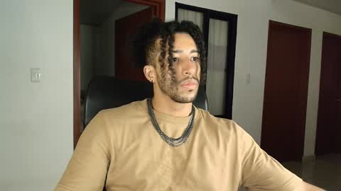 Snapshot of kaurilop chatting on 01.02.25 Kauri Lop online show from 01.02.25