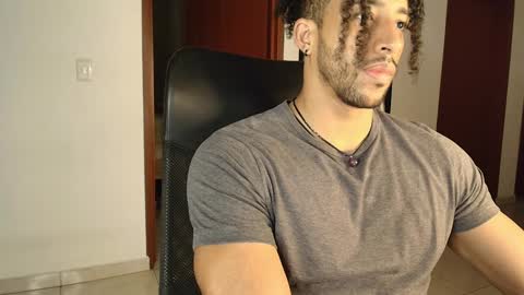 Snapshot of kaurilop chatting on 01.03.25 Kauri Lop online show from 01.03.25