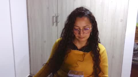  Khawit  online show from 03.08.25