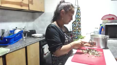  Khawit  online show from 12.05.25