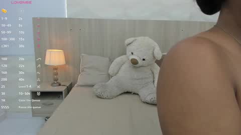   online show from 11.01.25