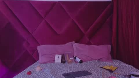 Cattleya stone online show from 02.06.26