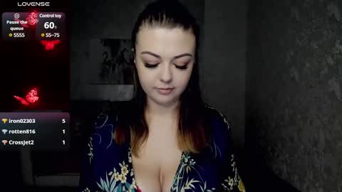 Snapshot of kayaskylar chatting on 12.25.24 Kaya online show from 12.25.24