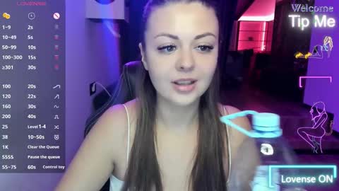 Snapshot of kayaskylar chatting on 10.12.25 Kaya online show from 10.12.25