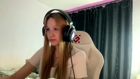 Amia online show from 04.18.26