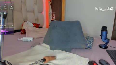 Snapshot of kayla_ada chatting on 11.29.25 Kayla online show from 11.29.25