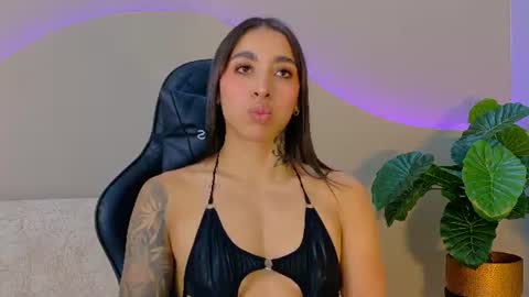 Snapshot of kayla_batista01 chatting on 06.26.26 KAYLA BATISTA online show from 06.26.26