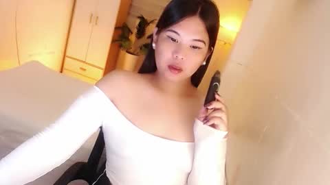 Y O U R        F U T U R E       K A Y L E E  online show from 11.02.25