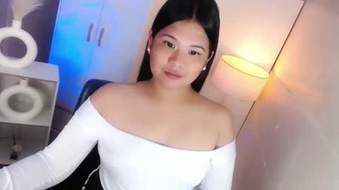 Y O U R        F U T U R E       K A Y L E E  online show from 03.01.26