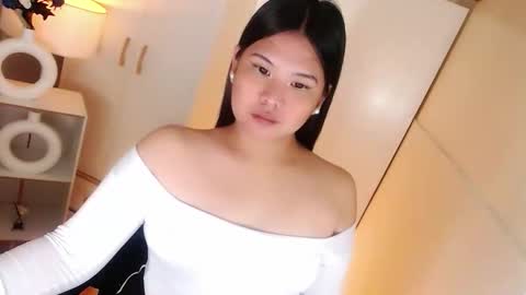 Y O U R        F U T U R E       K A Y L E E  online show from 03.08.26