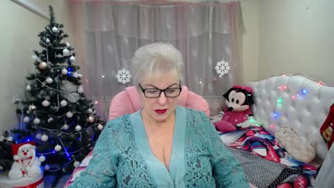 kaylesmoll online show from 01.12.25