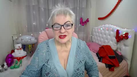 kaylesmoll online show from 02.19.25