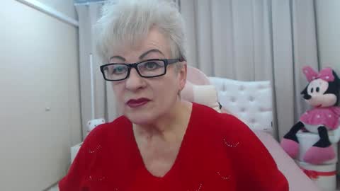 kaylesmoll online show from 02.20.26