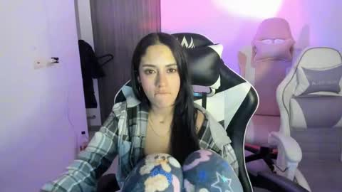 kaylie online show from 10.31.25