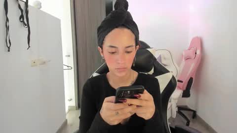 kaylie online show from 11.11.25