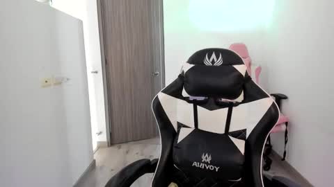 kaylie online show from 12.04.25