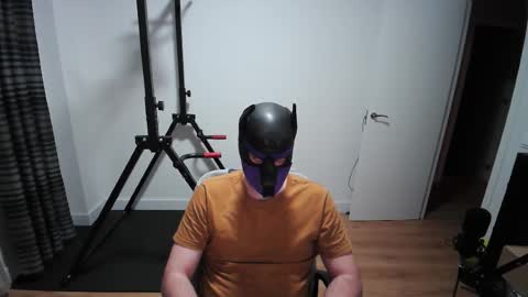 Neon online show from 11.04.25