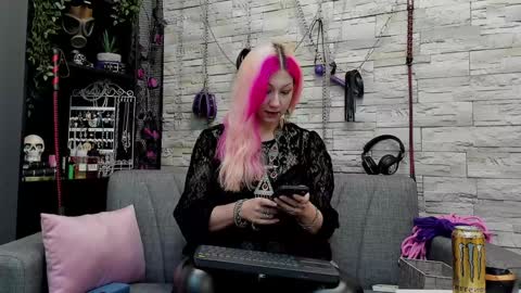 Miss Kazia online show from 12.13.24