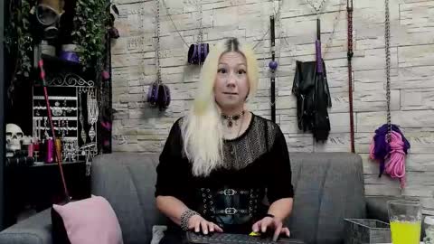 Miss Kazia online show from 10.21.25