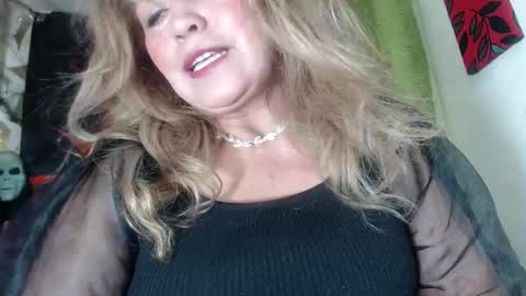 KAZSANDRAH online show from 10.29.25