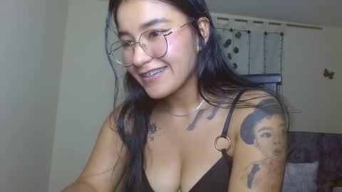 Snapshot of kazumi6 chatting on 01.05.25 KAZUMI online show from 01.05.25