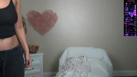 EliandKylie online show from 02.17.25