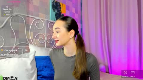 Snapshot of ke1ly_powell chatting on 09.27.25 Kelly GMT 2 Su We Th Fr Sa 0300AM-09-00AM online show from 09.27.25