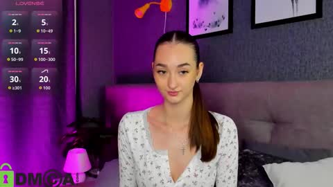 Snapshot of ke1ly_powell chatting on 10.09.25 Kelly GMT 2 Su We Th Fr Sa 0300AM-09-00AM online show from 10.09.25