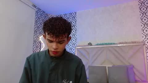 Snapshot of keahi_tay chatting on 02.19.26 keahi online show from 02.19.26