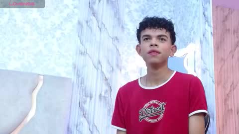 Snapshot of keahi_tay chatting on 03.04.26 keahi online show from 03.04.26