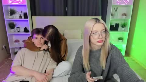 Seb Polly Roxy Jonny online show from 02.09.25