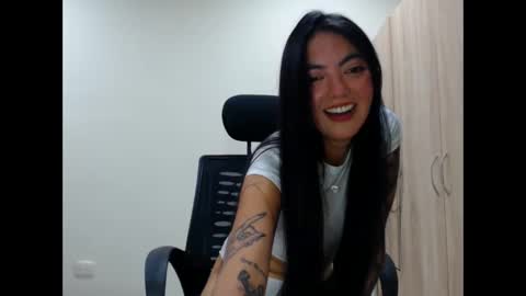 Snapshot of keikomiyake5 chatting on 10.14.25 Keikomiyake3 online show from 10.14.25