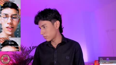 Snapshot of keiner_smith chatting on 09.20.25 Alejandro Gonzalez online show from 09.20.25