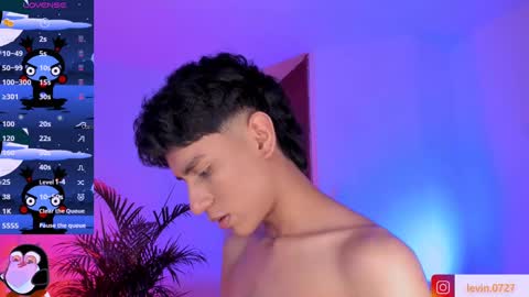 Snapshot of keiner_smith chatting on 09.23.25 Alejandro Gonzalez online show from 09.23.25