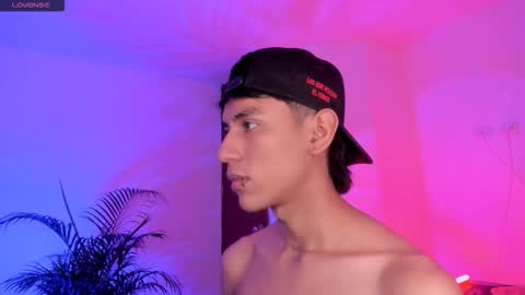 Snapshot of keiner_smith chatting on 10.02.25 Alejandro Gonzalez online show from 10.02.25