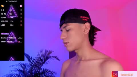 Snapshot of keiner_smith chatting on 10.11.25 Alejandro Gonzalez online show from 10.11.25