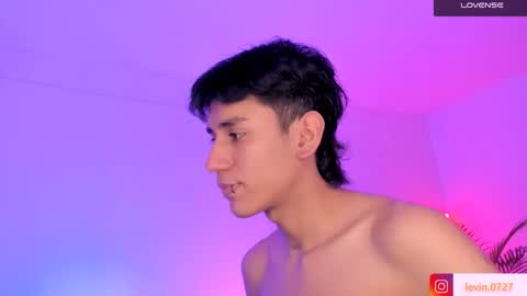 Snapshot of keiner_smith chatting on 11.02.25 Alejandro Gonzalez online show from 11.02.25