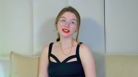 Keira online show from 01.17.25