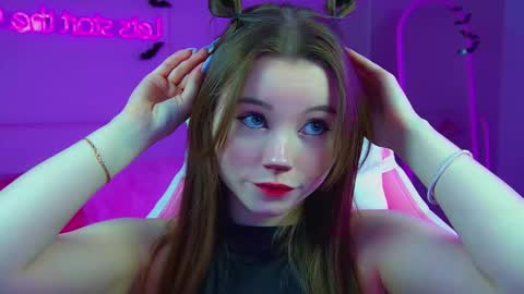 Keira online show from 10.23.25