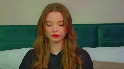 Keira online show from 05.25.26