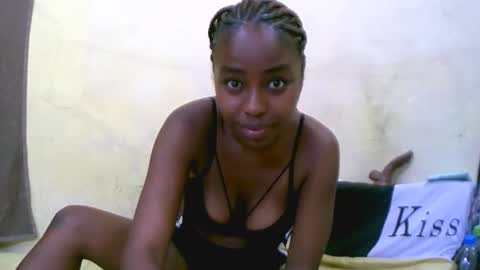 keisha759446 online show from 11.19.25