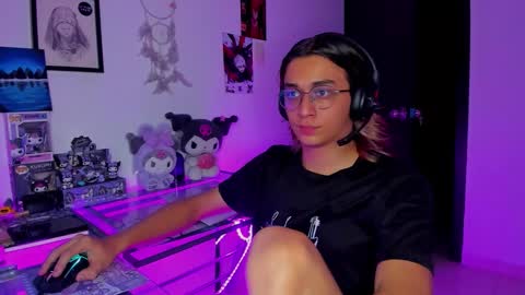 Keita moon online show from 03.04.26