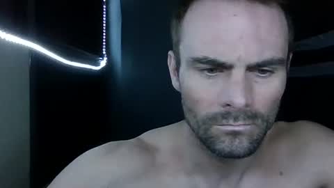 Snapshot of keithross1205 chatting on 03.06.25 clyde online show from 03.06.25