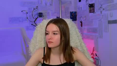 Snapshot of kelliebanshe chatting on 06.18.26 kelliebanshe online show from 06.18.26